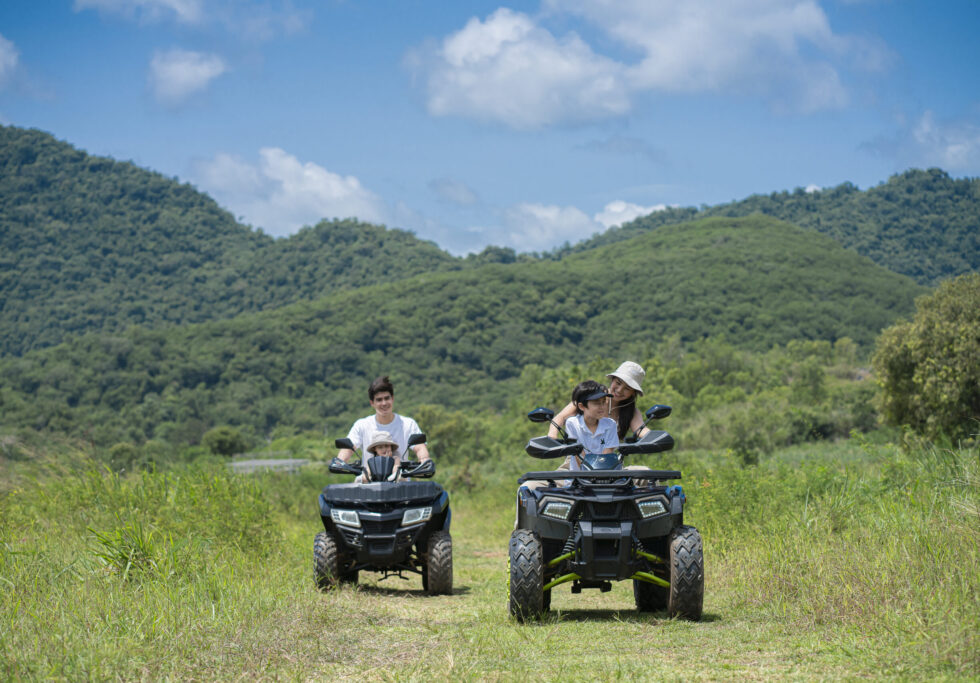 ขับ ATV ชมพระอาทิตย์ตกดิน